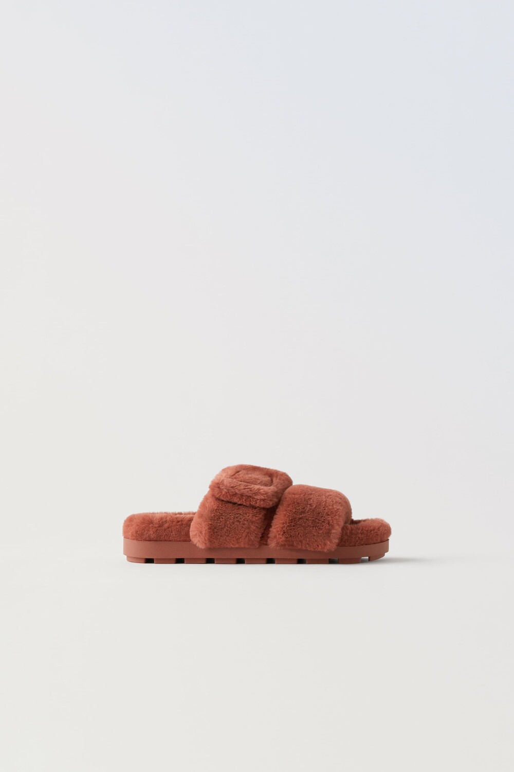 

Сандалии из искусственного меха Zara, темно-бордовый