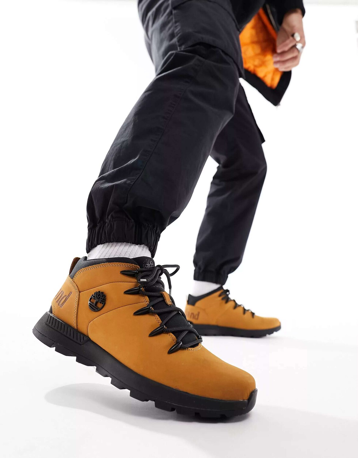 

Спринтерские полусапоги Timberland из пшеничного нубука