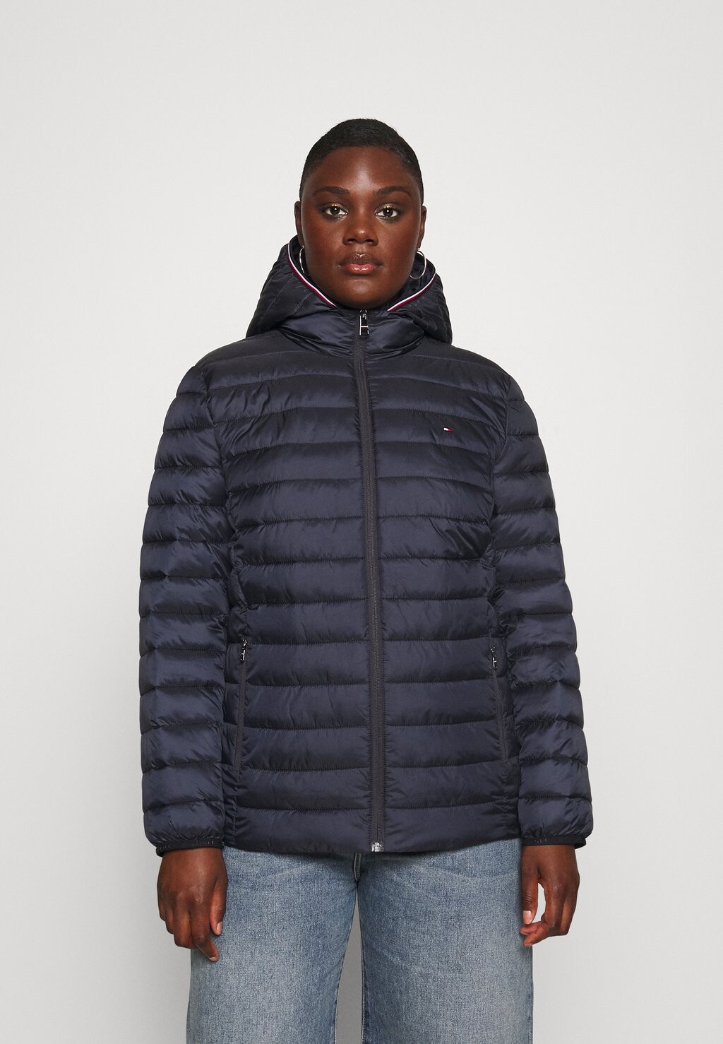 

Зимняя куртка Tommy Hilfiger, Серый