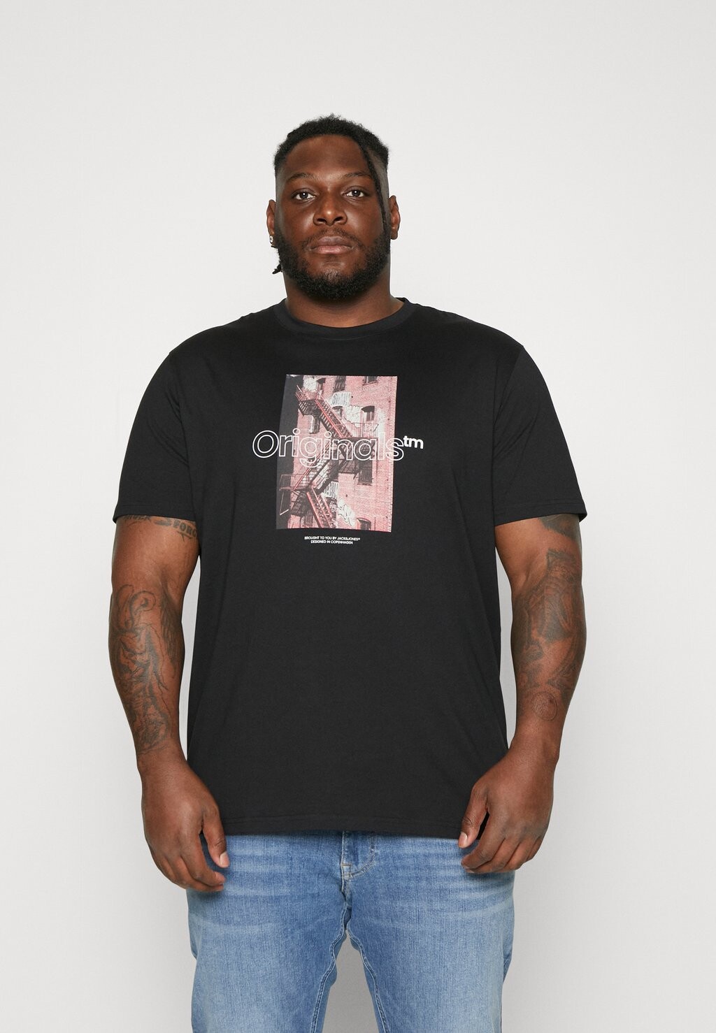 

Футболка с принтом Jack & Jones, черный
