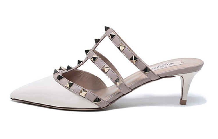 

Тапочки женские Valentino Rockstud, розово-белый