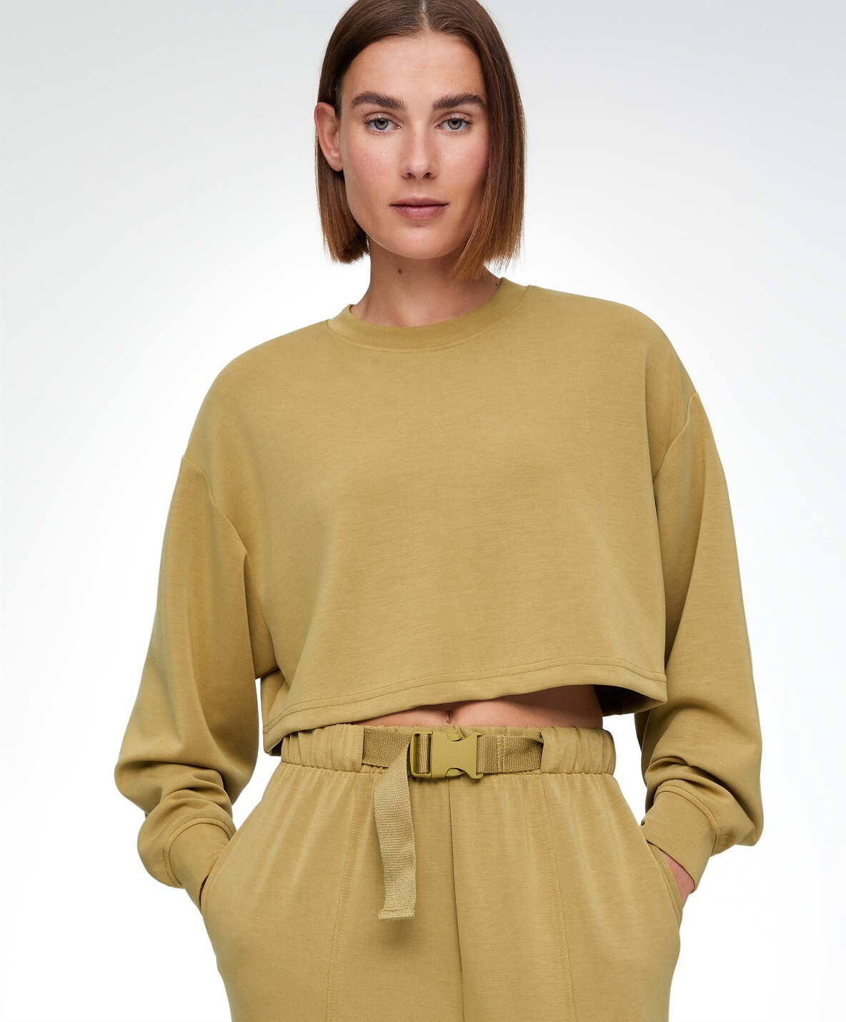

Укороченная толстовка из модала OYSHO, оливковый