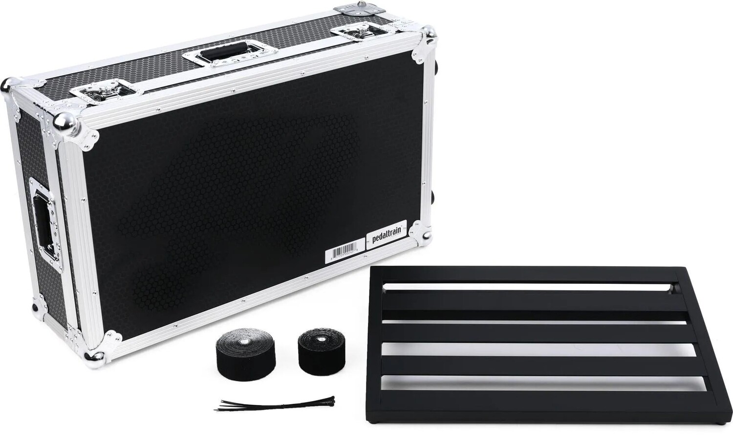 

Педалборд Pedaltrain Classic 3 размером 24 x 16 дюймов с кейсом на колесиках
