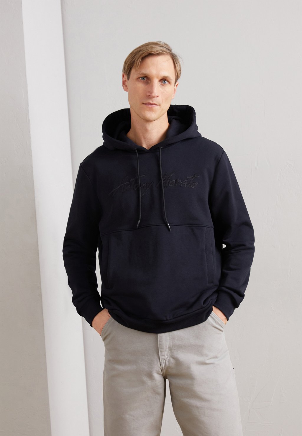 

Толстовка Hoodie Regular Fit With Embroidered Logo Antony Morato, цвет ink blu