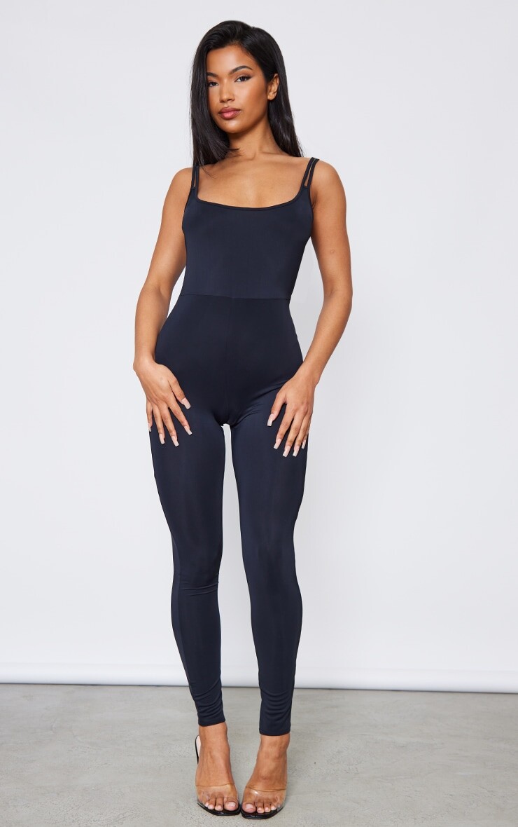 

PrettyLittleThing Черный комбинезон Sculpt с двойными бретелями