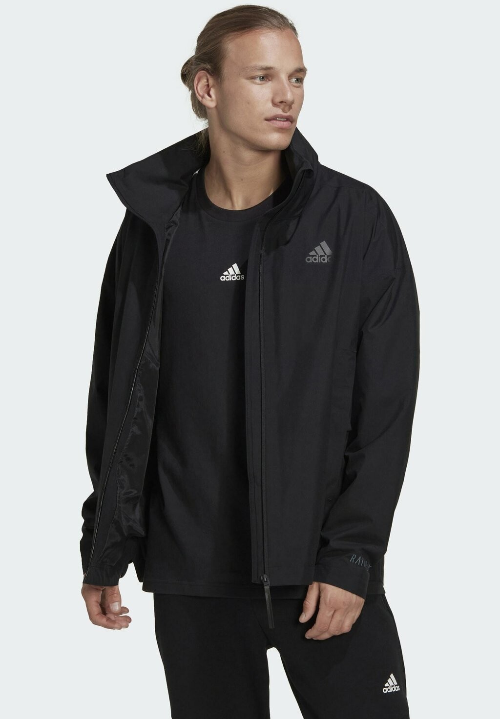 

Водонепроницаемый adidas Sportswear TRAVEER RAIN.RDY, черный