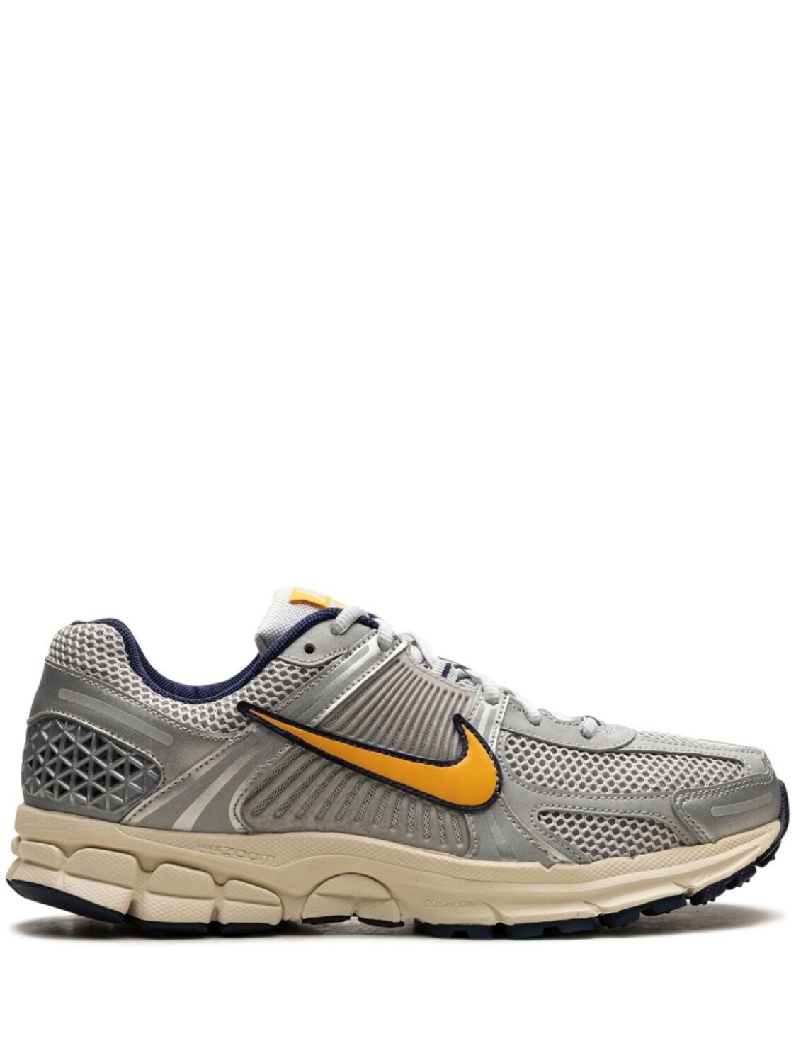 

Nike кроссовки Zoom Vomero 5, серый