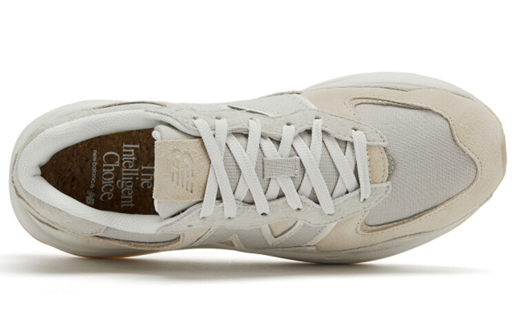 

Низкие кроссовки New Balance Unisex 5740 Series Бежевый