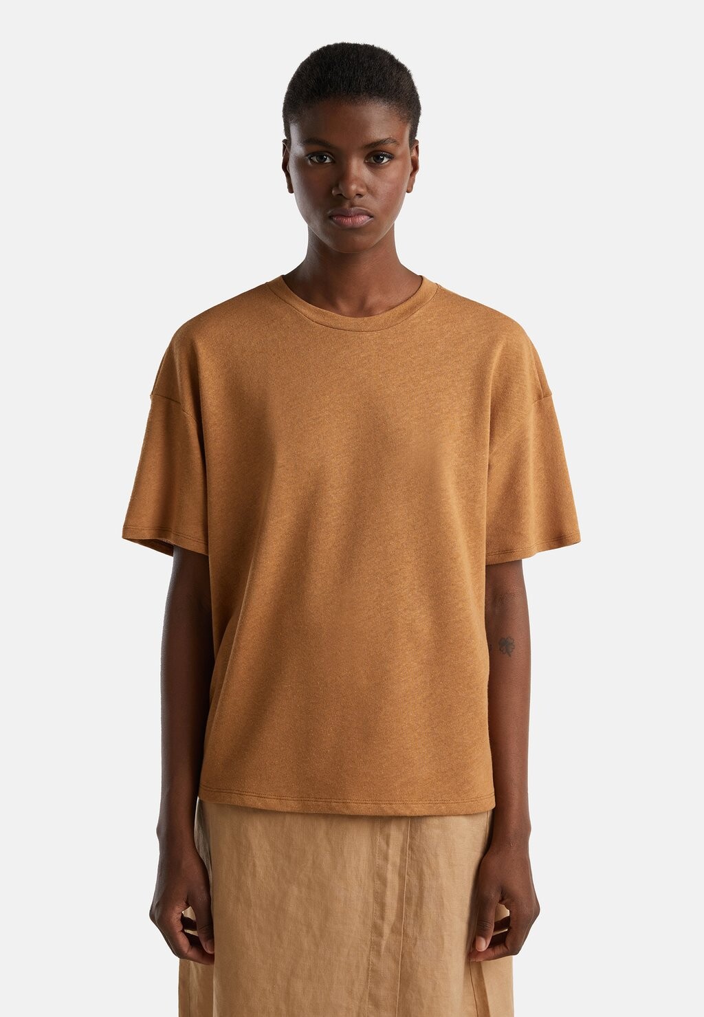 

Базовая футболка United Colors of Benetton, бежевый