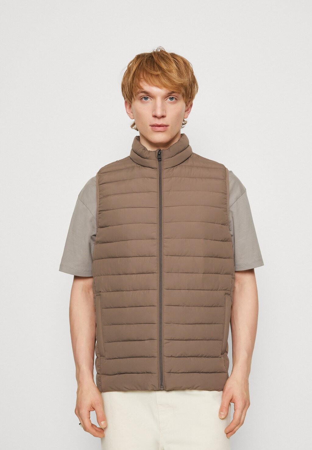 

Жилет Jack & Jones