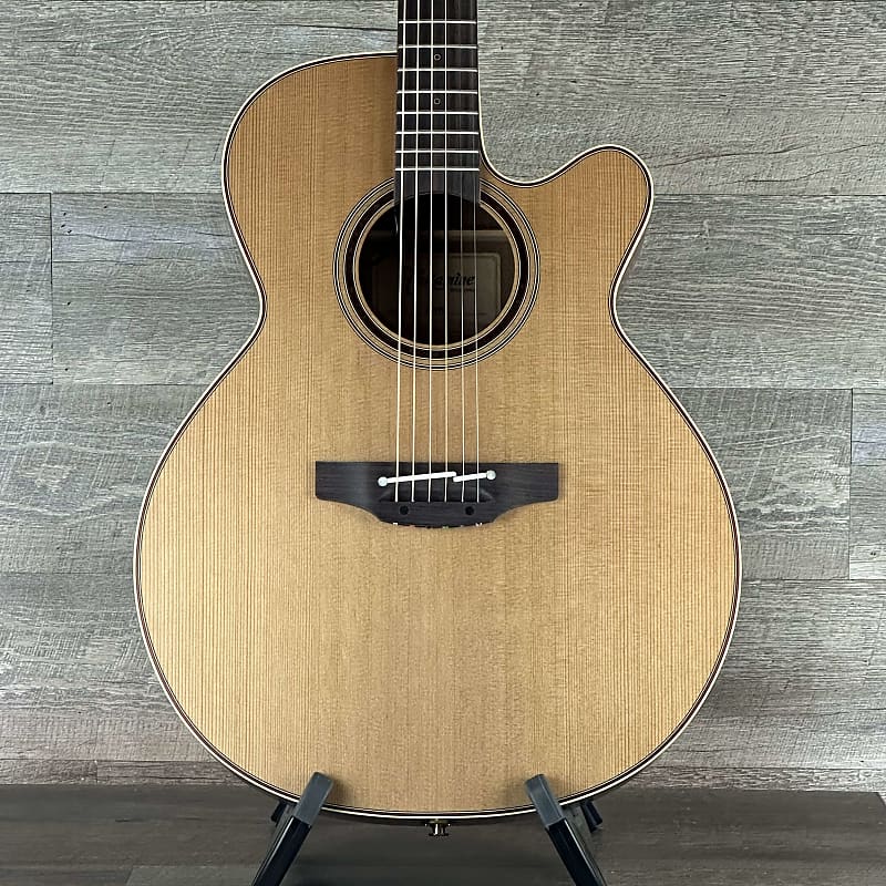 

Акустическая гитара Takamine P3NC - Natural Satin