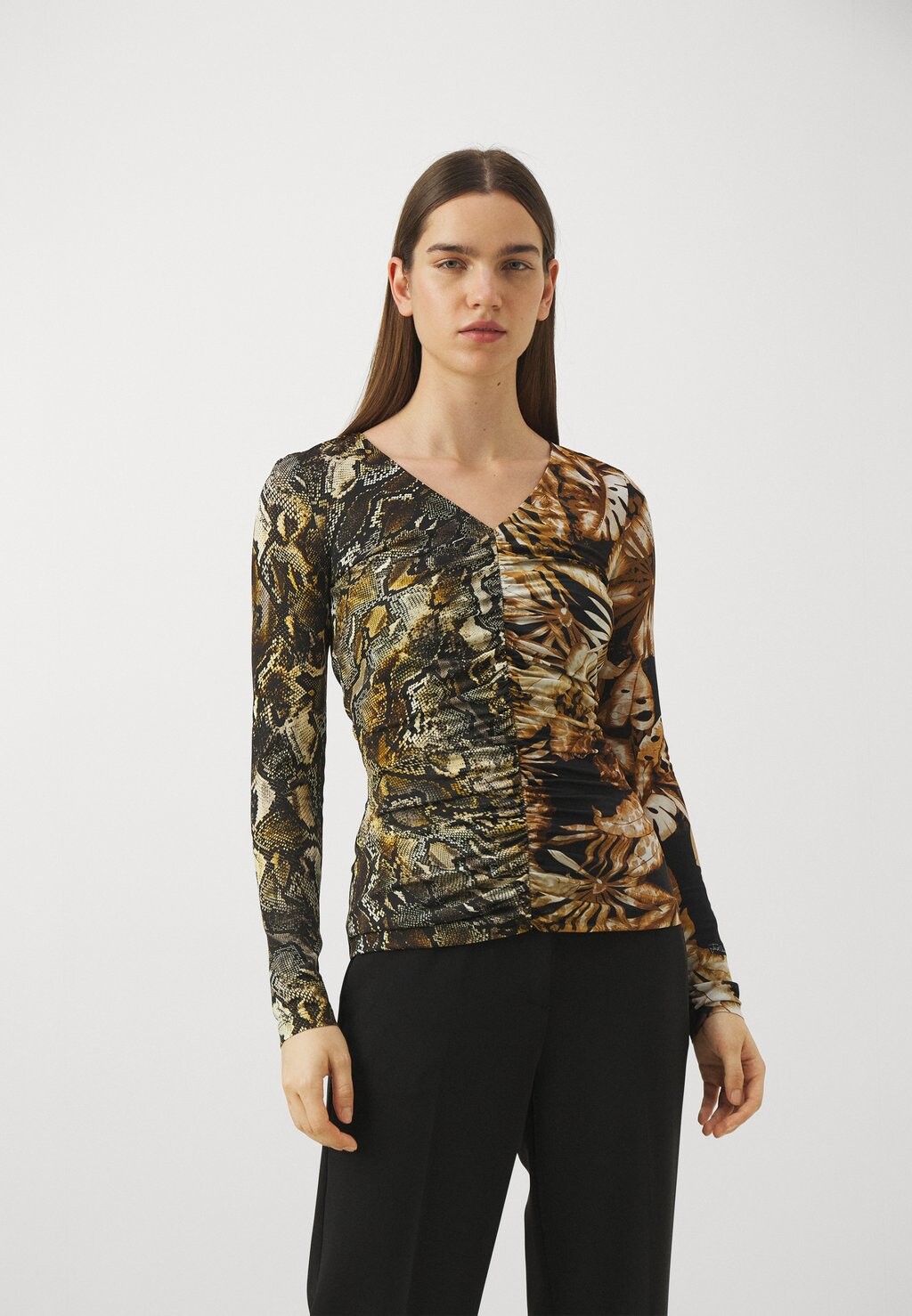 

Топ с длинными рукавами SLIM DOUBLE PRINT Just Cavalli, коричневый