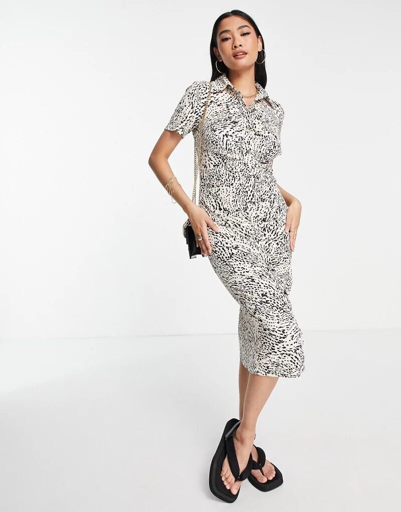 

Черное платье-рубашка миди со сборками River Island