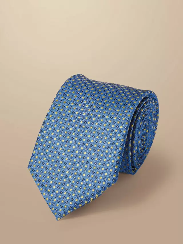 

Галстук Charles Tyrwhitt Stain-Resistant Geometric Silk, цвет cornflower blue