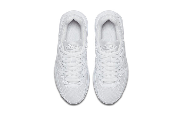 

Кроссовки Nike Command Flex женские