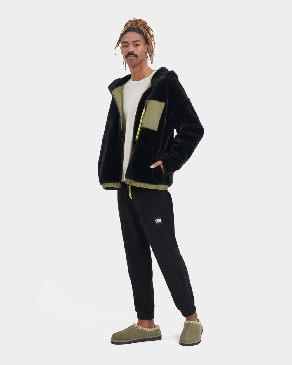 

Джоггеры Malachi Jogger UGG, черный