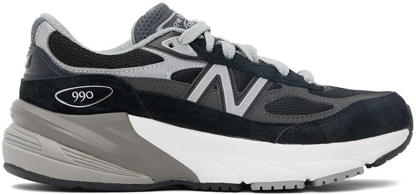 

Детские черно-серебристые кроссовки New Balance Fuelcell 990v6