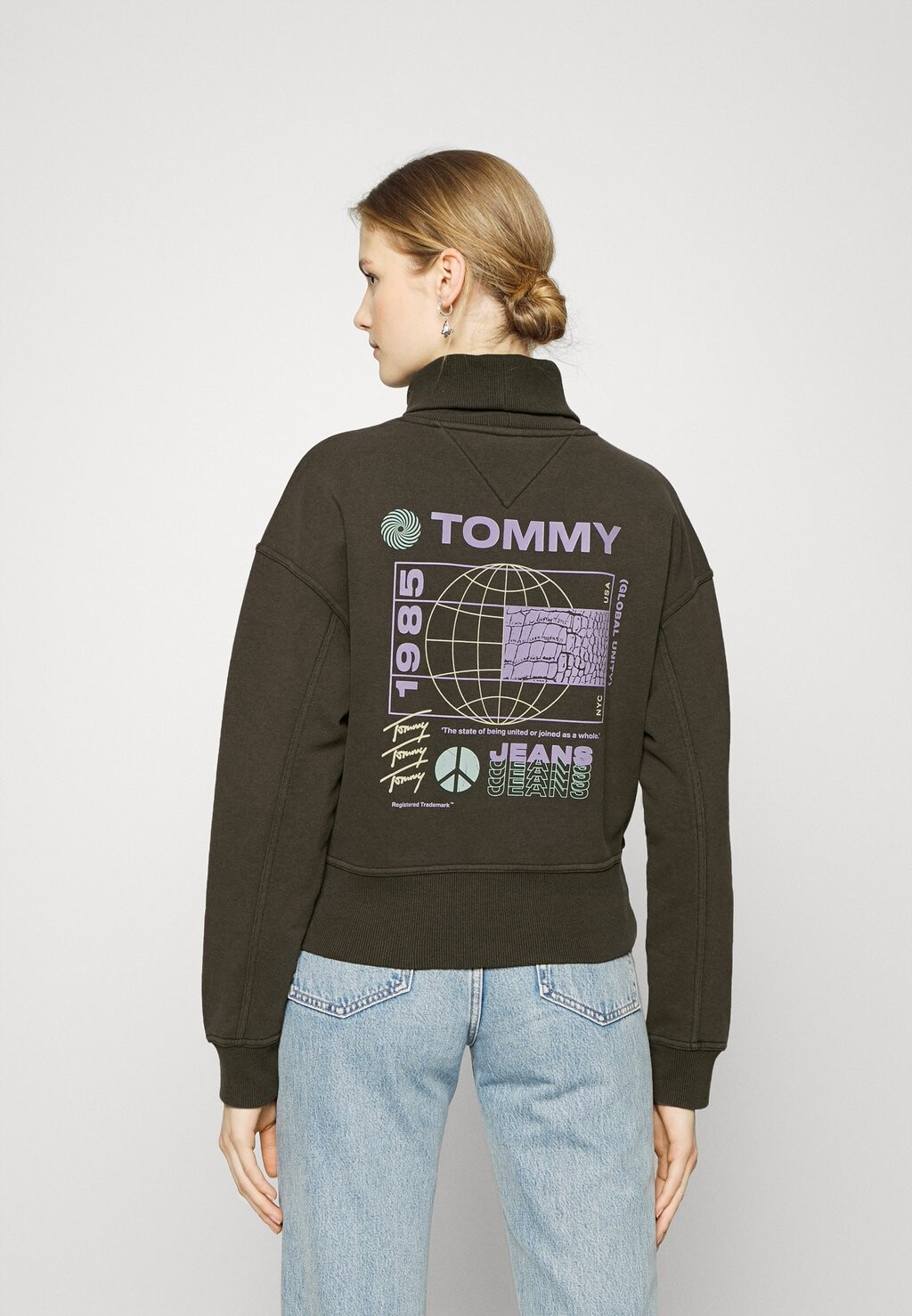 

Толстовка Tommy Jeans, черный