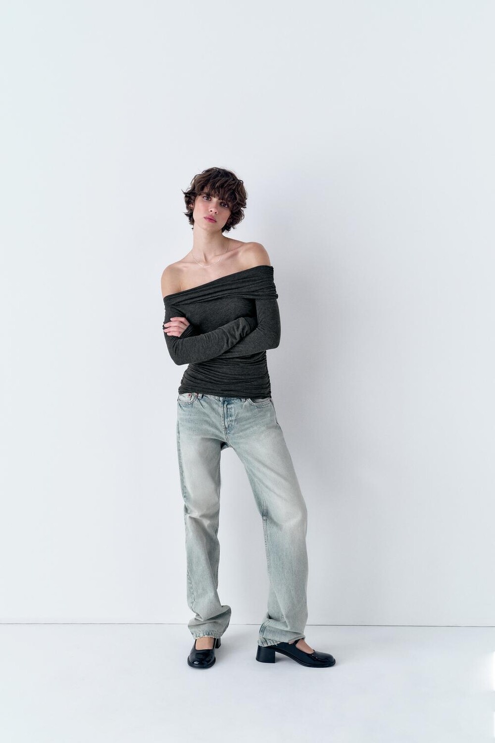 

Асимметричный топ с драпировкой ZARA, темно-серый