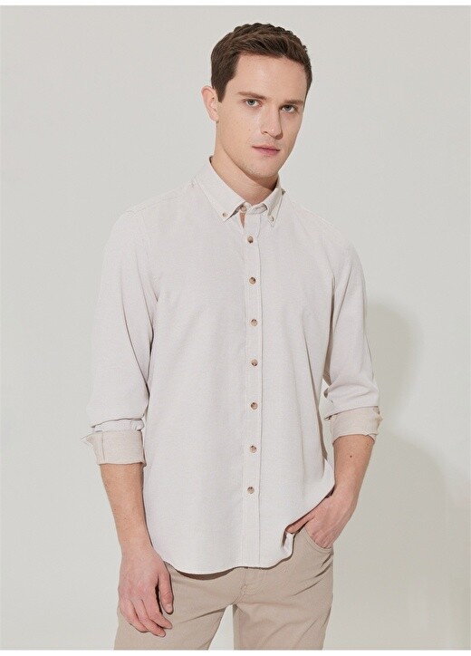 

Бежевая мужская рубашка Slim Fit с воротником на пуговицах Altınyıldız Classic