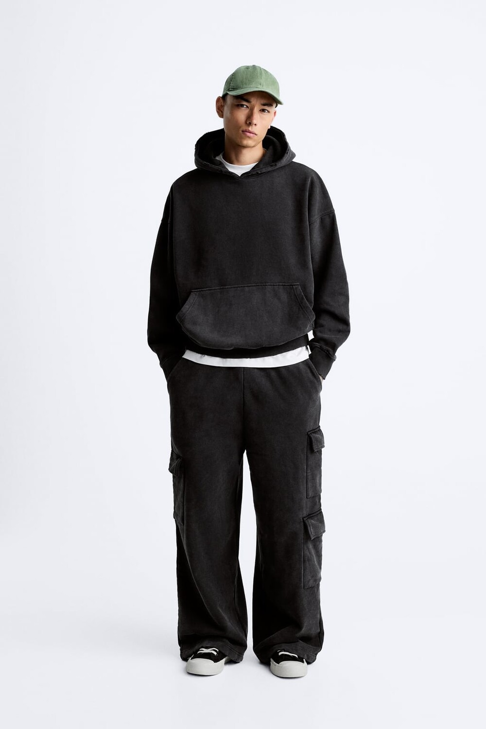 

Худи с кислотной стиркой ZARA, серый