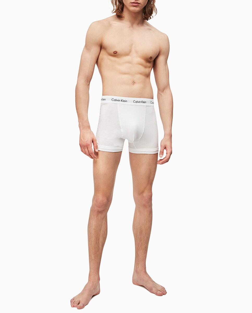 Комплект из трех белых мужских трикотажных боксеров Calvin Klein, белый