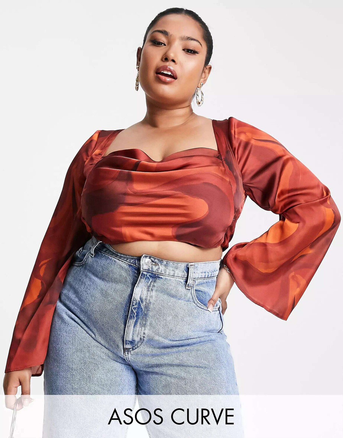 

Коричневый топ с длинными рукавами и воротником-хомутом ASOS DESIGN Curve