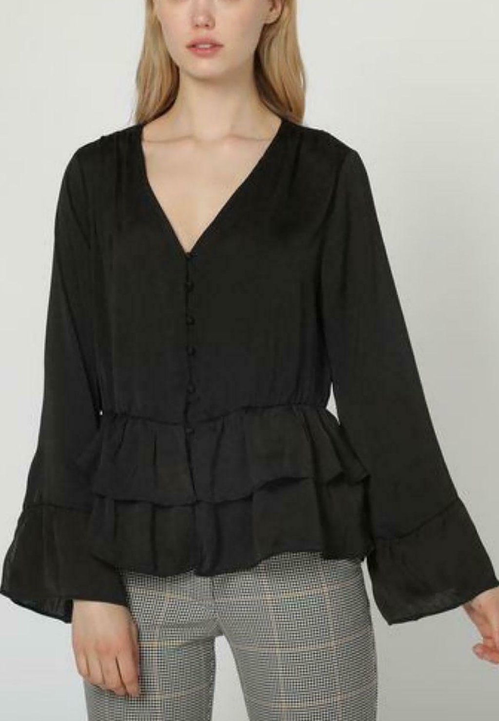 Блузка La Morena с оборками, черный цена и фото