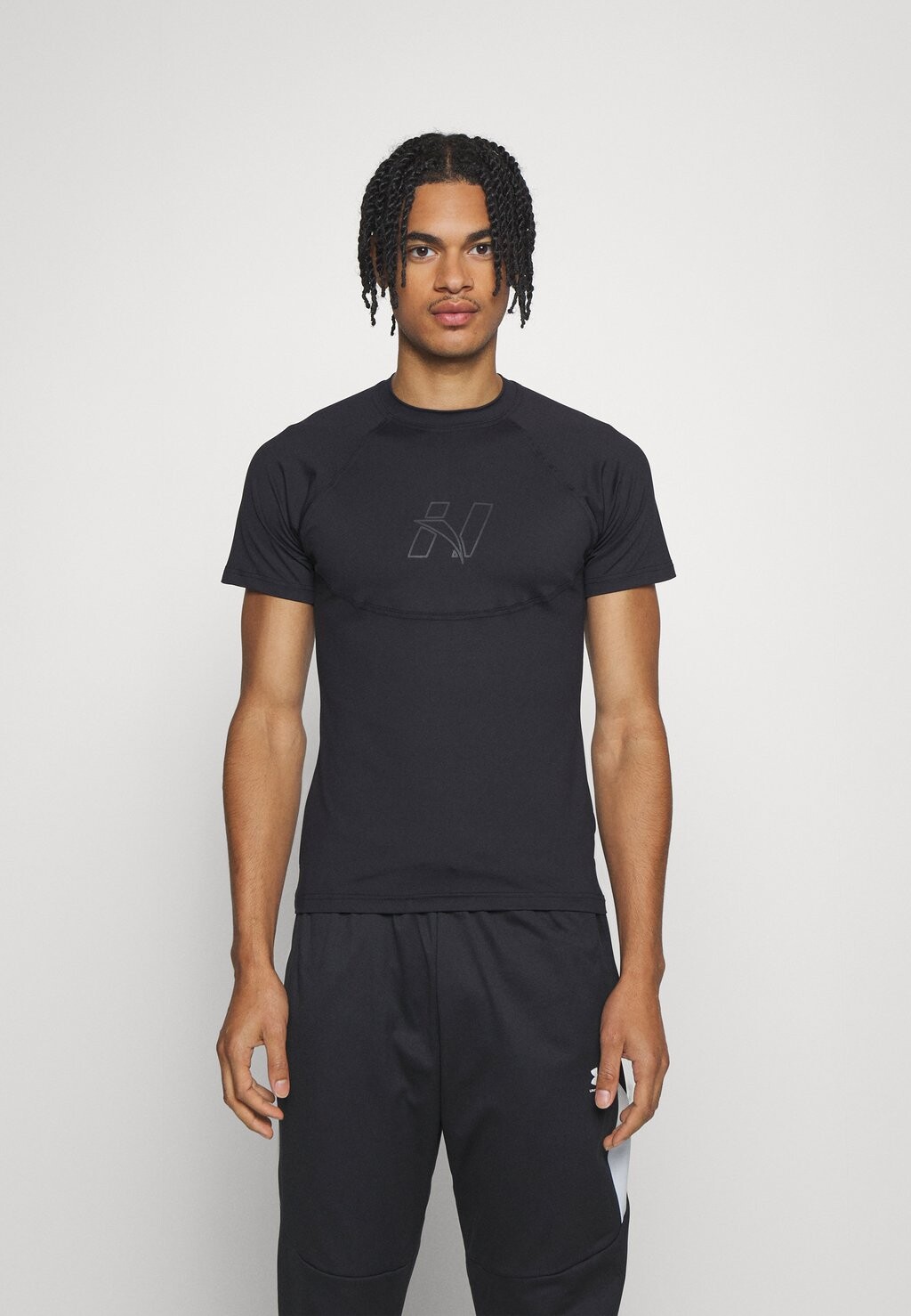 

Спортивная футболка МУЖСКАЯ КОМПРЕССИЯ Nebbia, черная