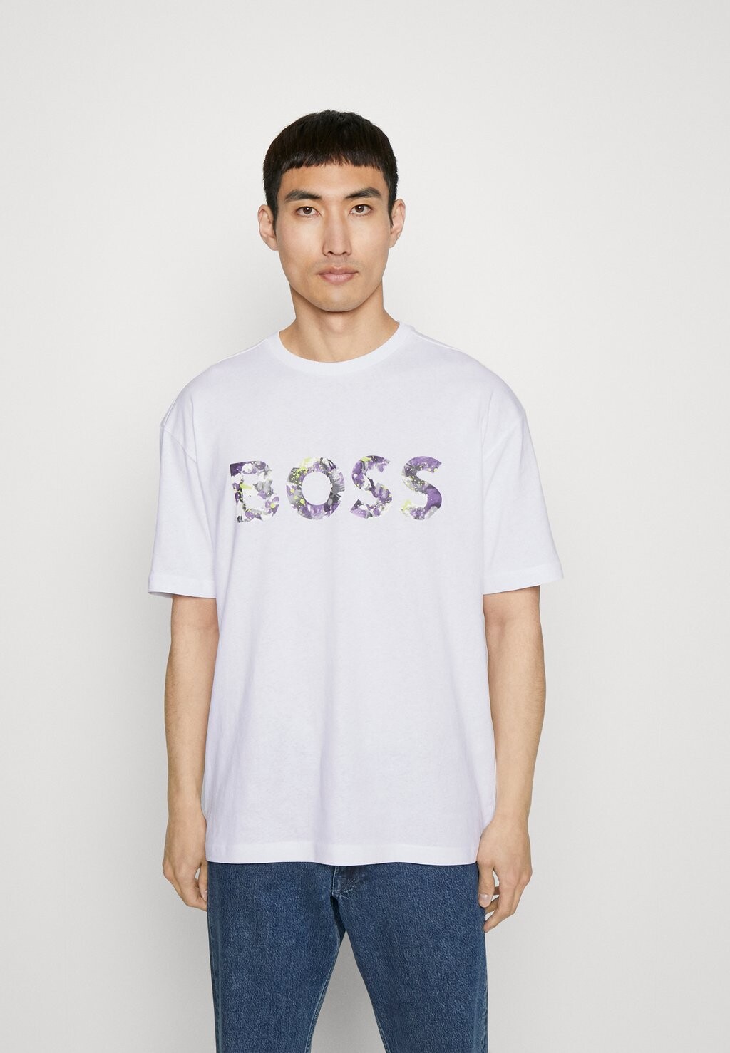 

Футболка с принтом BOSS, белый