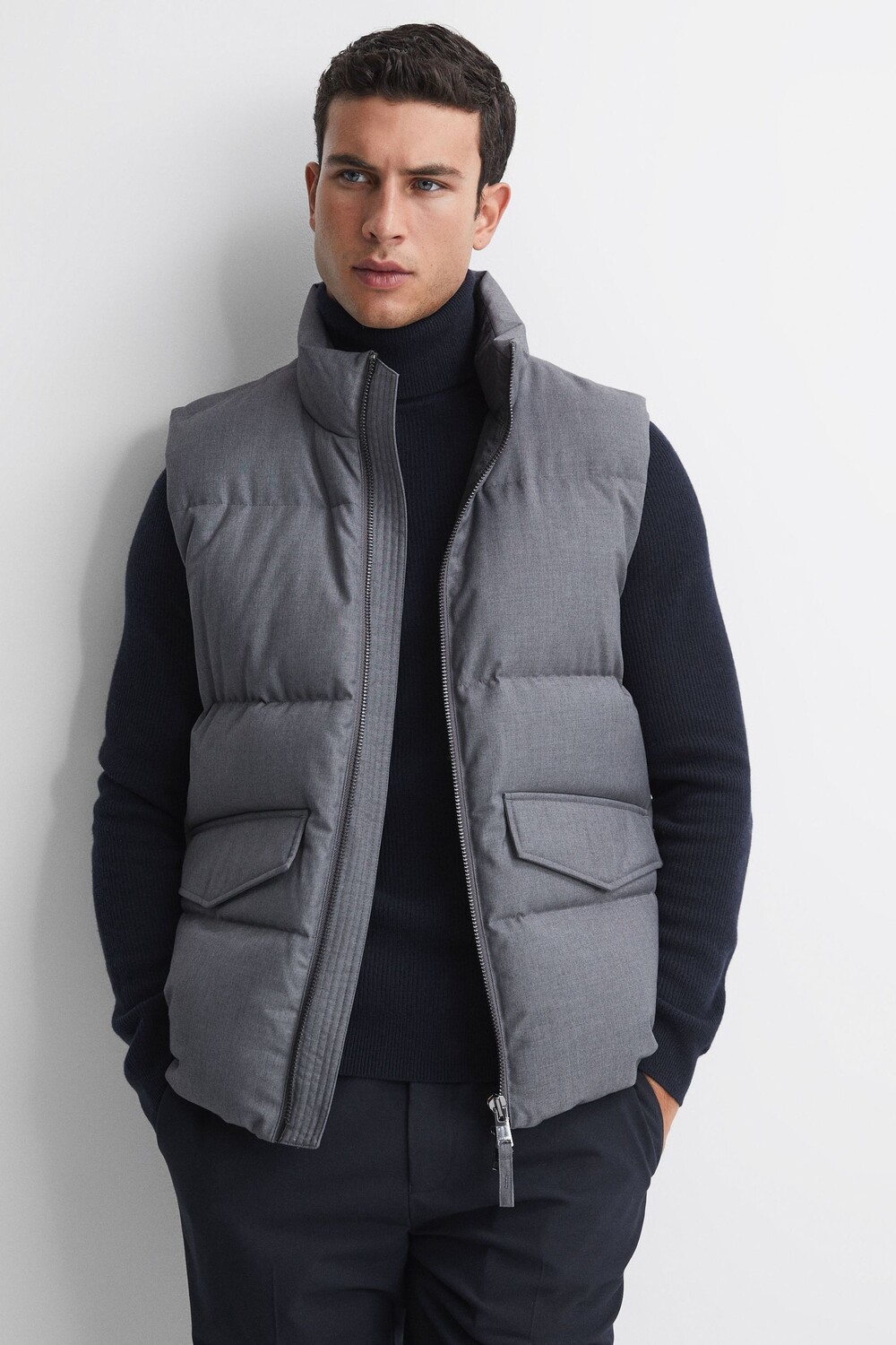 

Джетсы стеганые без рукавов Reiss, серый