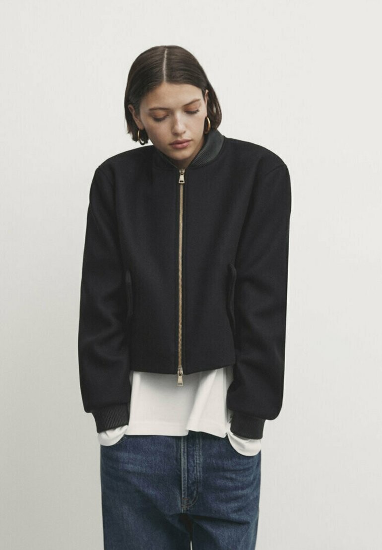 

Куртка-бомбер Massimo Dutti, цвет black