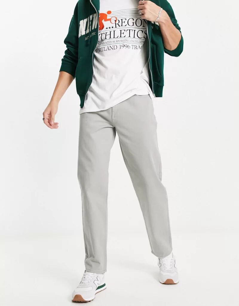 Светло-серые брюки чиносы прямого кроя с карманами New Look