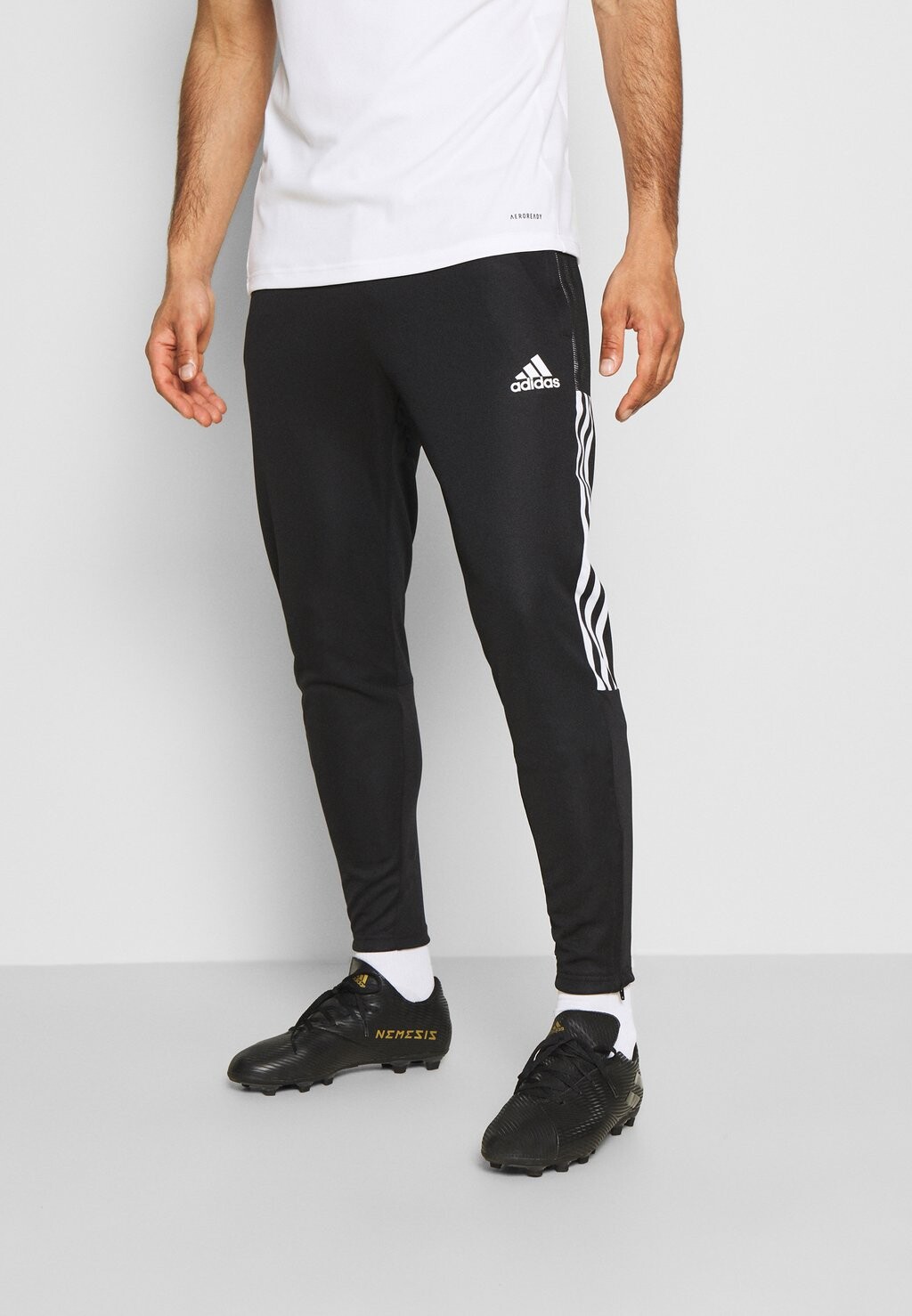 

Спортивные брюки Tiro 21 Adidas, черный