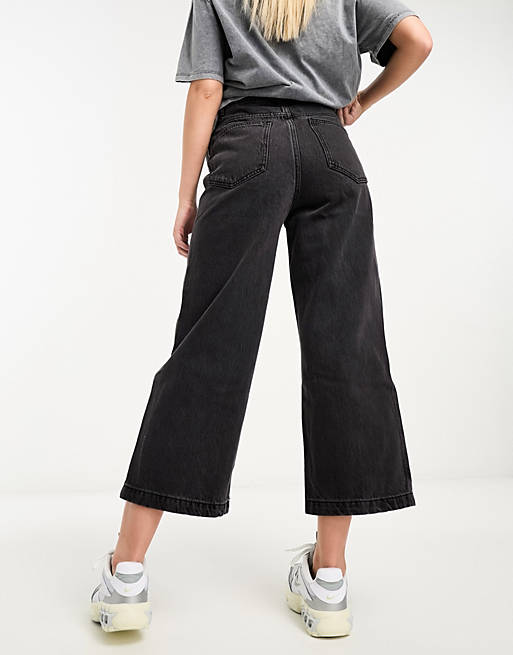Черные широкие джинсы с завышенной талией и открытыми пуговицами Pimkie