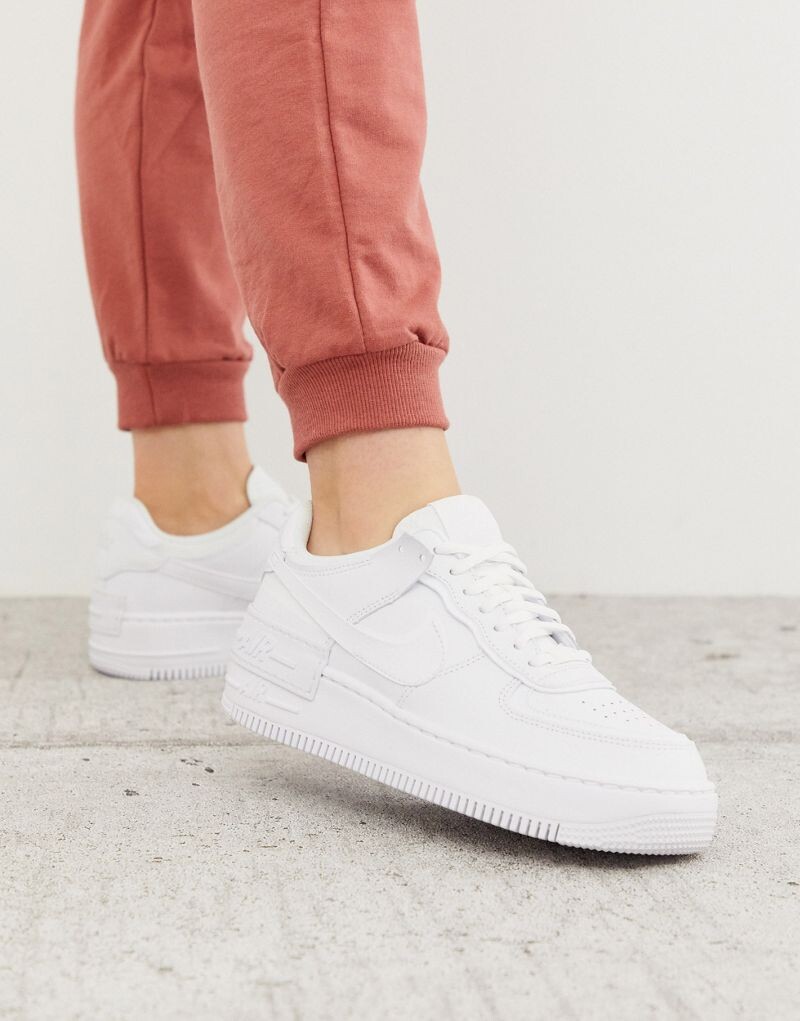 

Тройные белые кроссовки Nike Air Force 1 Shadow