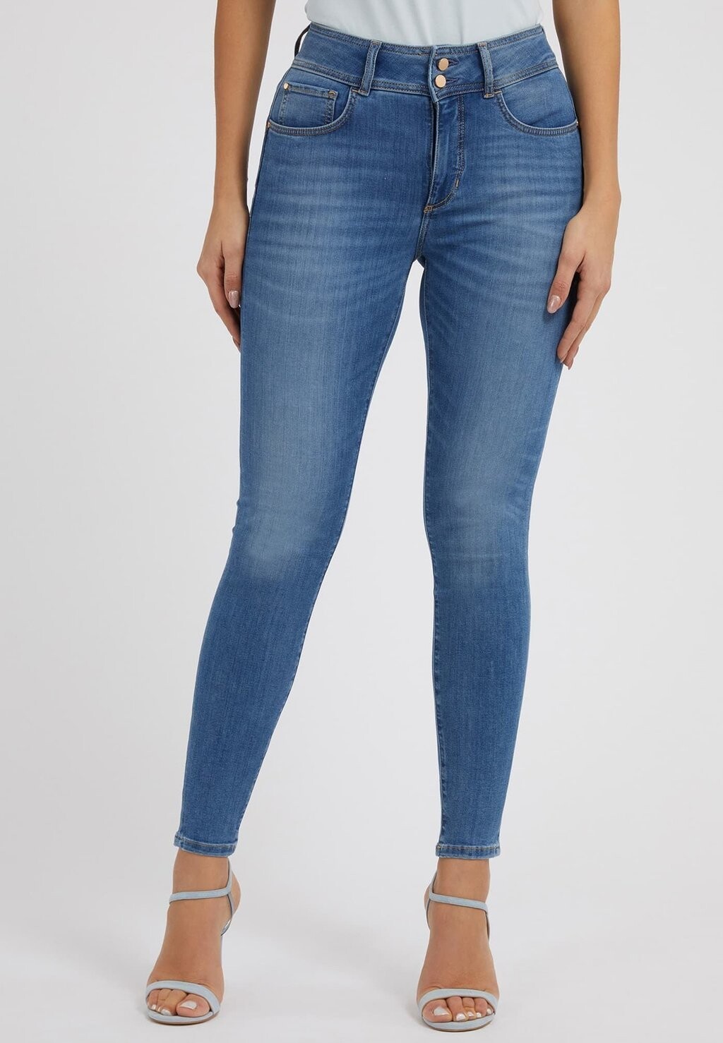 

Джинсы скинни Guess
