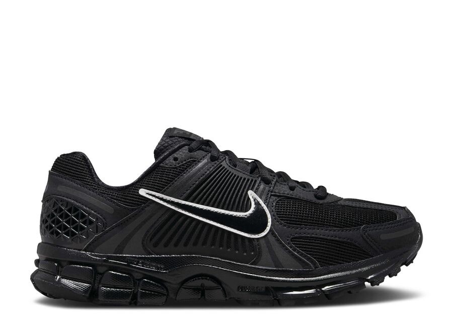 

Кроссовки Nike Wmns Air Zoom Vomero 5, черный/белый