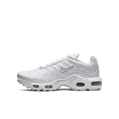 

Кроссовки Nike Air Max Plus, цвет White/Metallic Silver/White