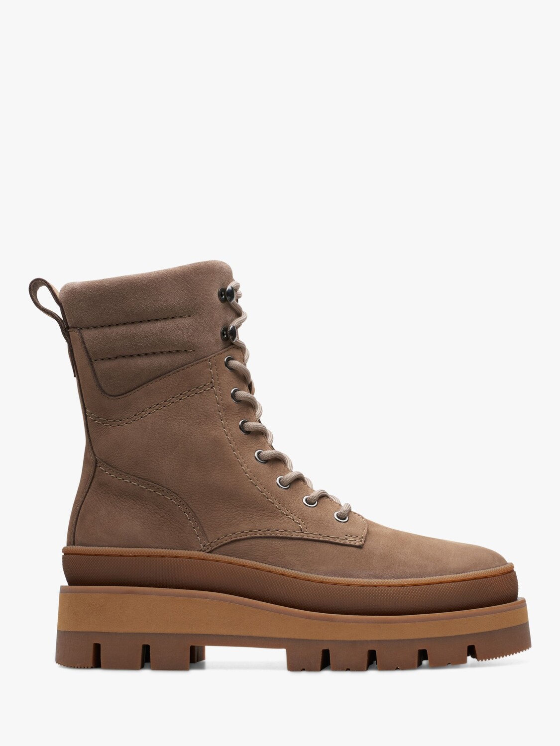 

Ботильоны Orianna Hike 2 из нубука Clarks, галька