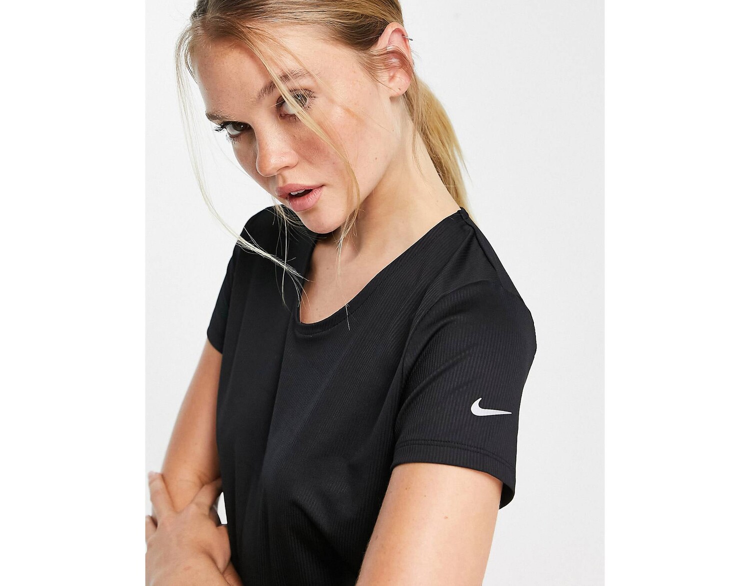 

Черная футболка с V-образным вырезом Nike Running, Черный, Черная футболка с V-образным вырезом Nike Running