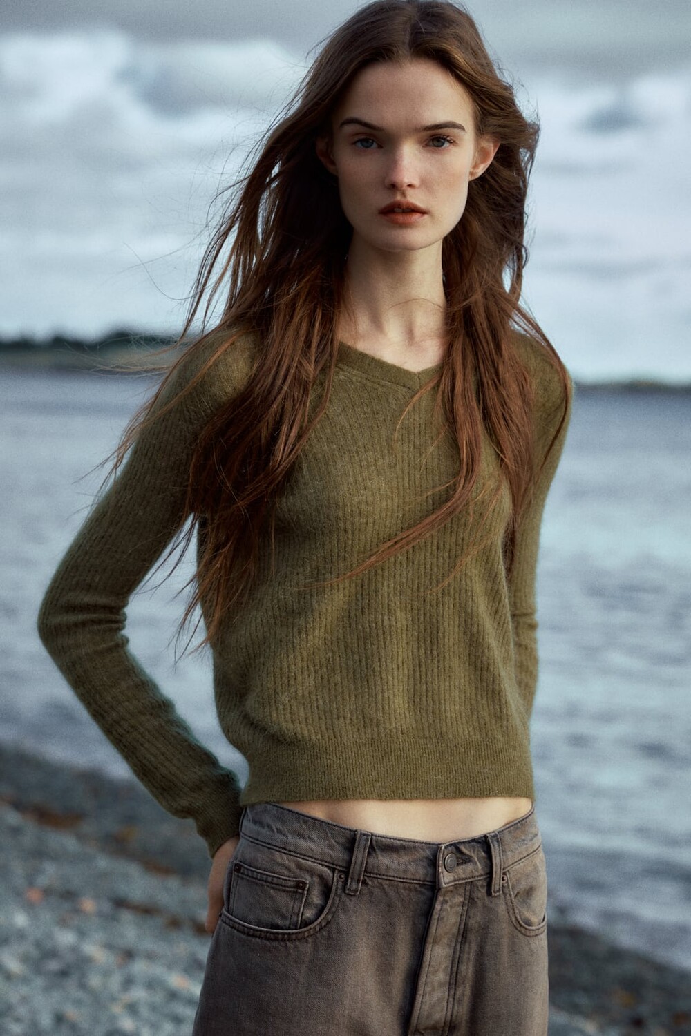 

Свитер в рубчик из шерсти и альпаки ZARA, зеленый