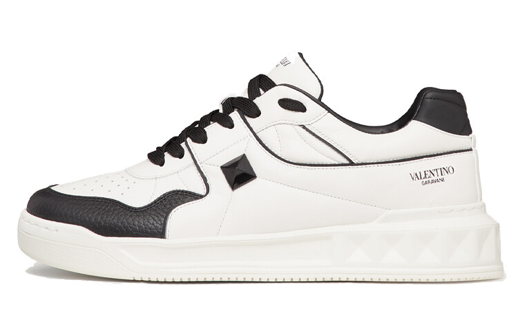 

Мужские туфли Valentino One Stud Skate