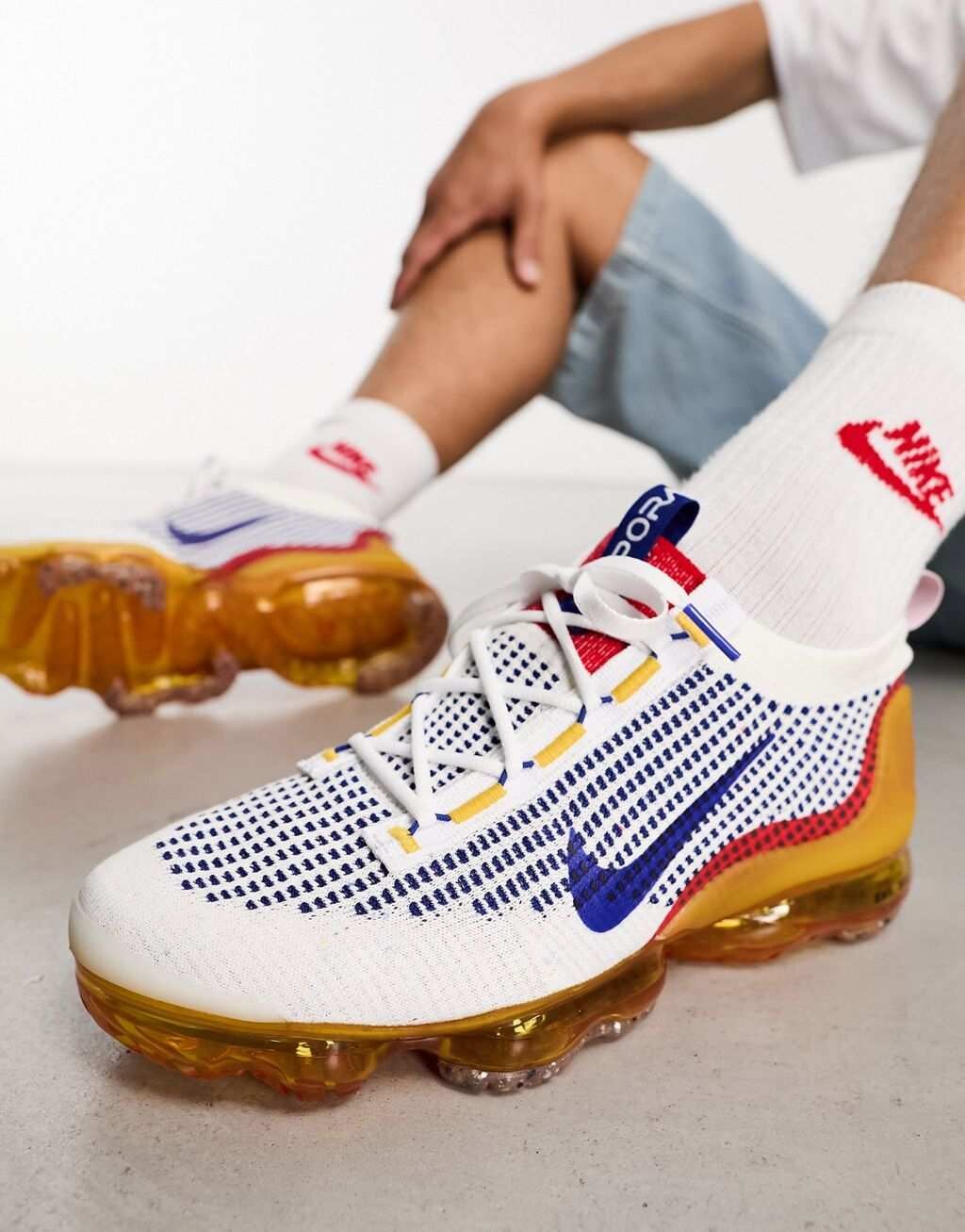 

Разноцветные кроссовки Nike Air Vapormax 2021 Flyknit