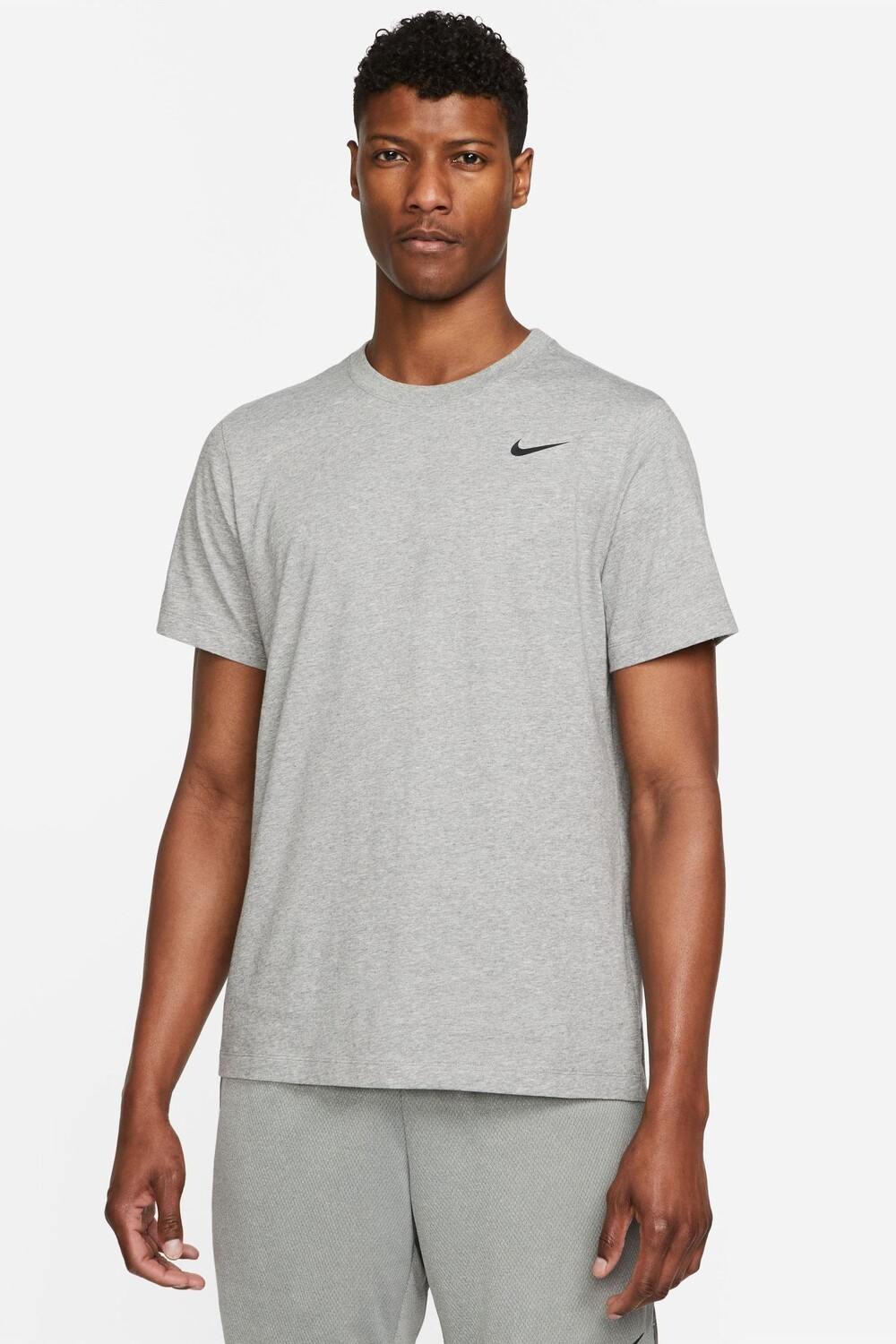 

Тренировочная футболка Dri-FIT с короткими рукавами Nike, серый