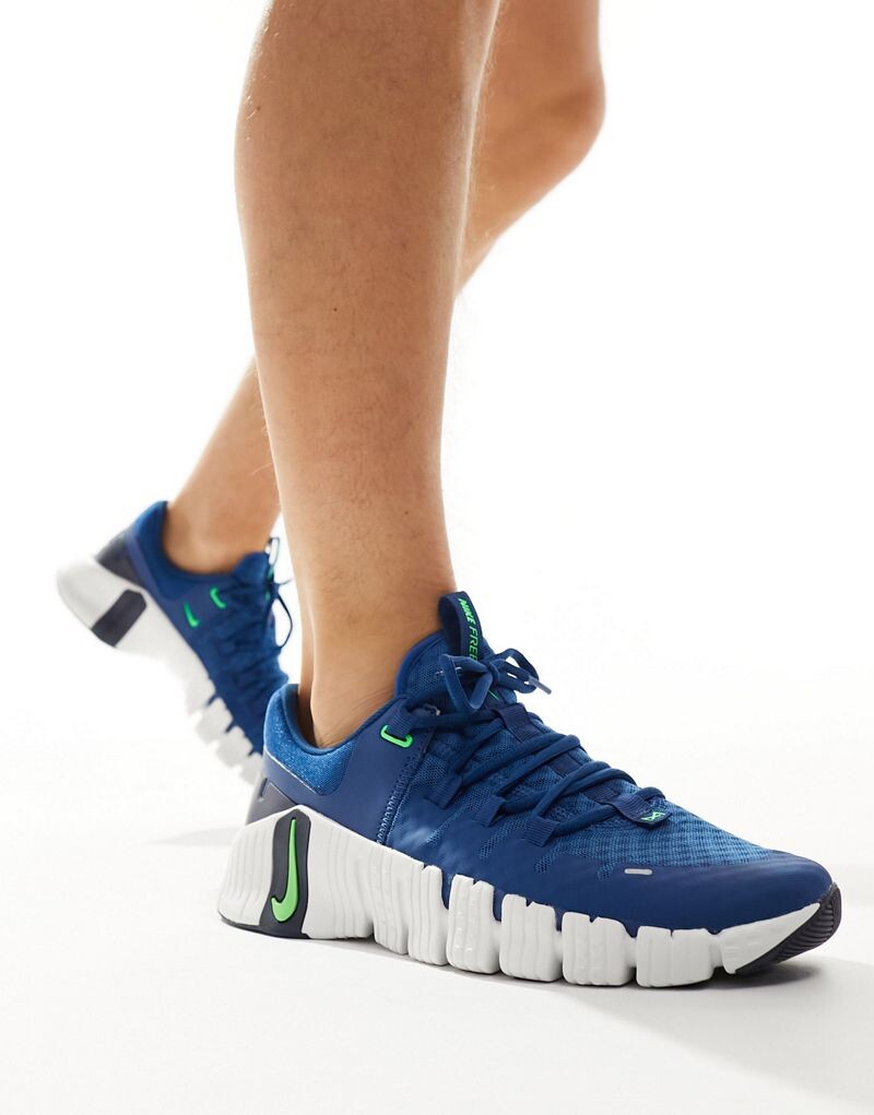 

Синие кроссовки Nike Free Metcon 5