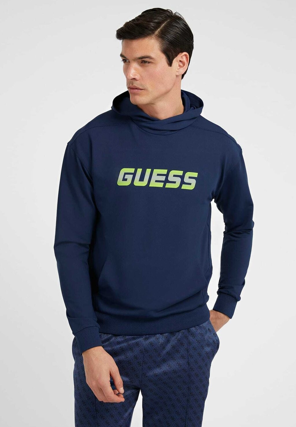 

Толстовка Guess