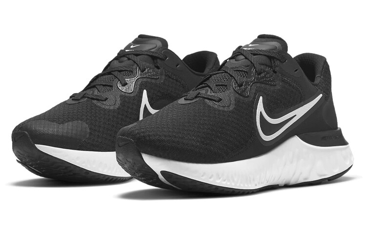 

Кроссовки унисекс Nike Renew белый/черный