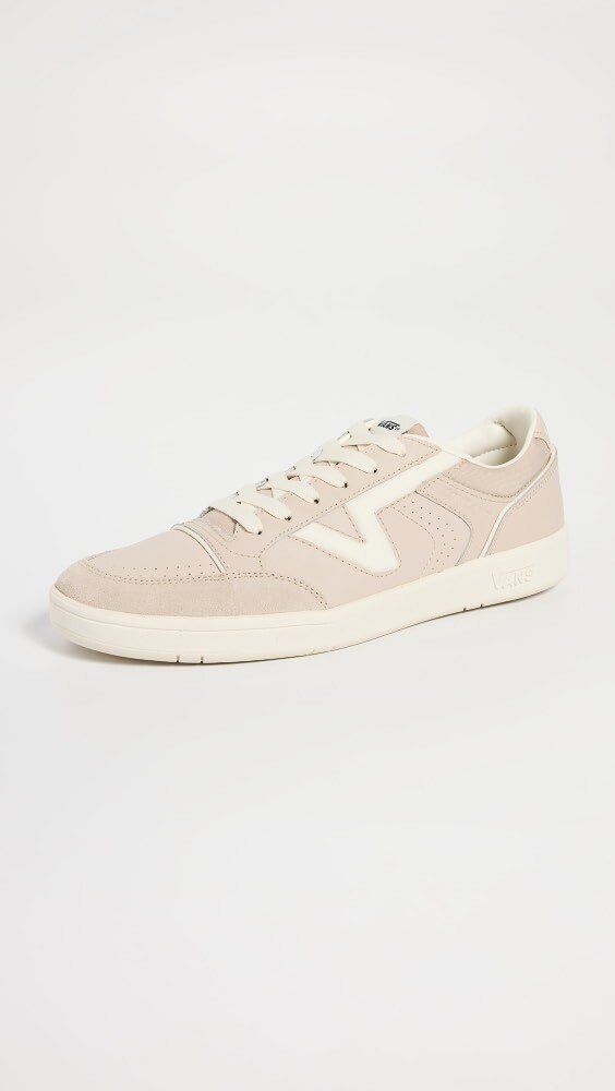 

Кроссовки Vans Lowland CC