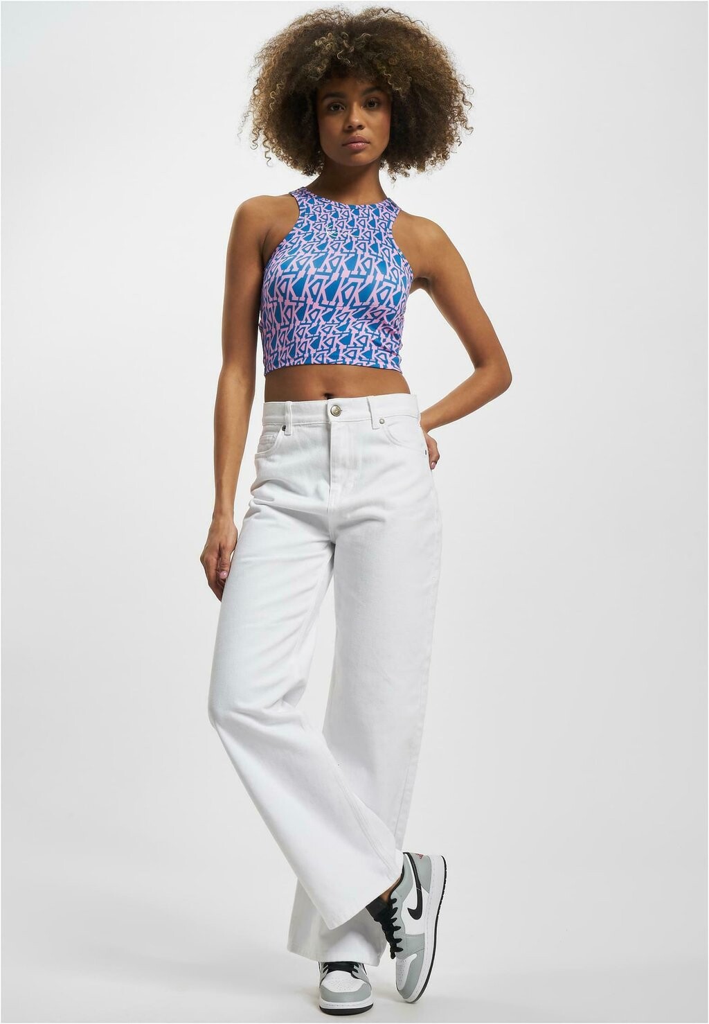 

Топ Kk Signature Psychedelic Karl Kani, цвет blue light rose